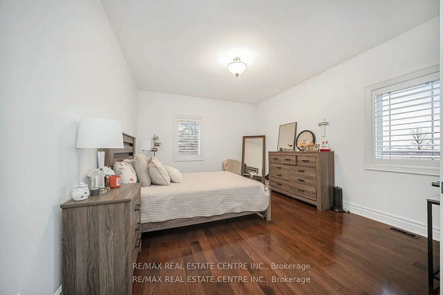 Additional image 11 of 14645 5 Side Road