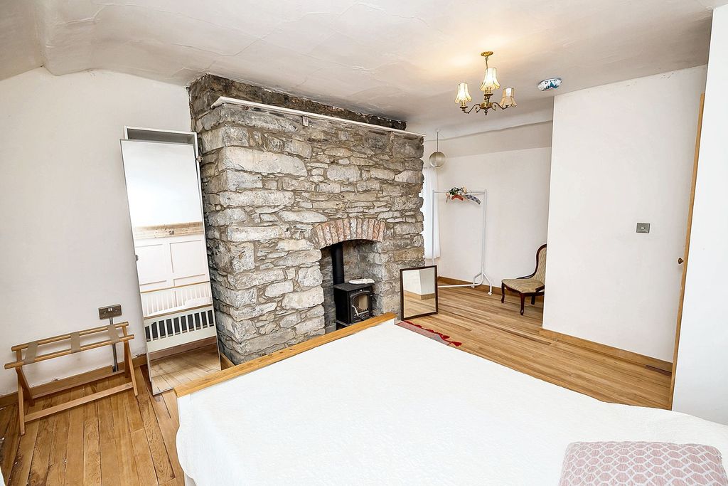 Additional image 39 of 5 bed semi-detached house for saleHigh Street, Conwy LL32