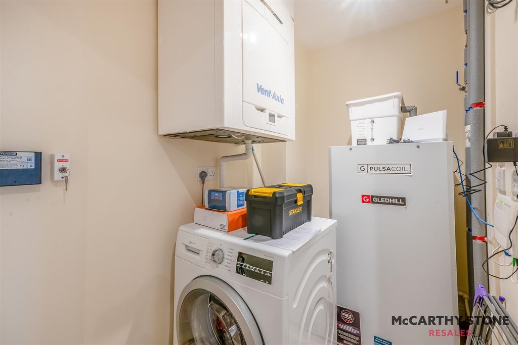 Additional image 11 of 2 bed flat for saleAndrews Court, Molescroft Road, Beverley HU17