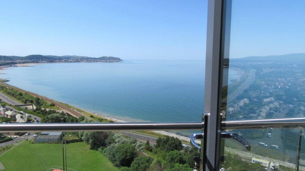 2 bed maisonette for salePenmaen Bod Elias, Old Colwyn, Colwyn Bay, Conwy LL29