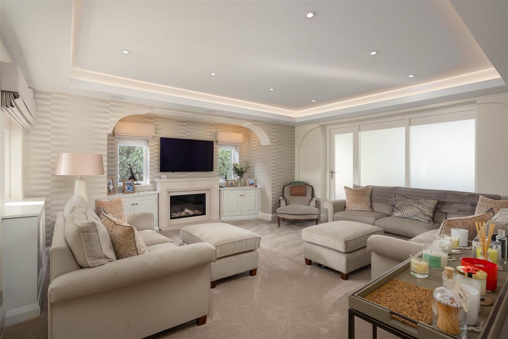 Additional image 3 of 6 bed detached house for saleSandmoor Avenue, Alwoodley, Leeds LS17