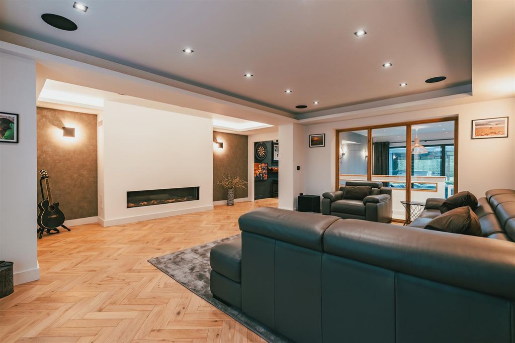 Additional image 19 of 5 bed detached house for saleDore Road, Sheffield S17