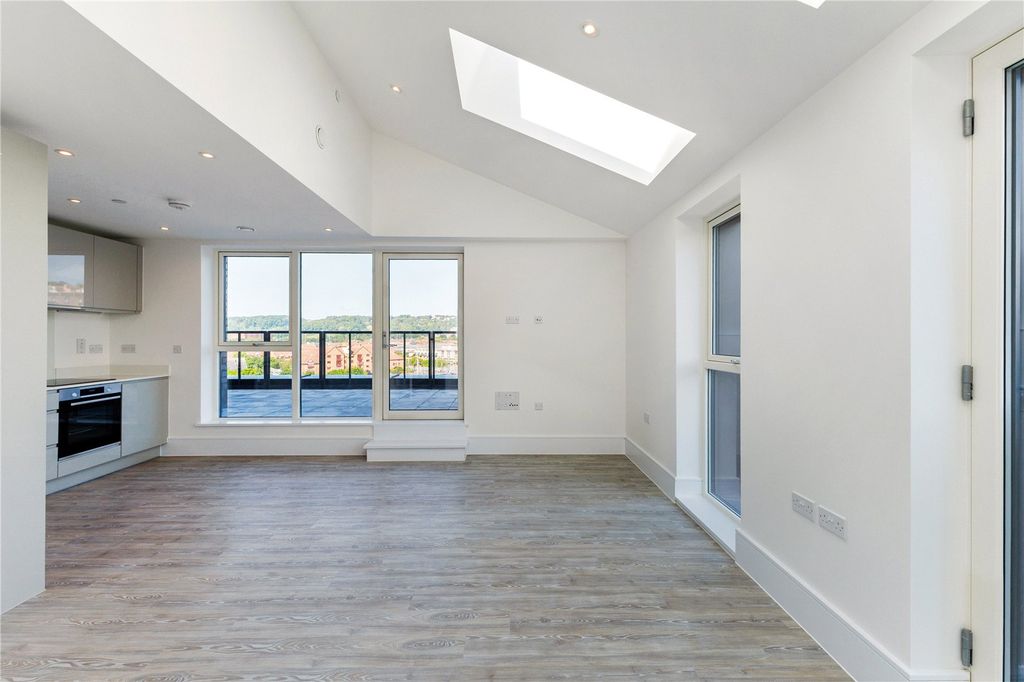 3 bed flat for saleB.05.07 Mcarthur's Yard, Gas Ferry Road, Bristol BS1