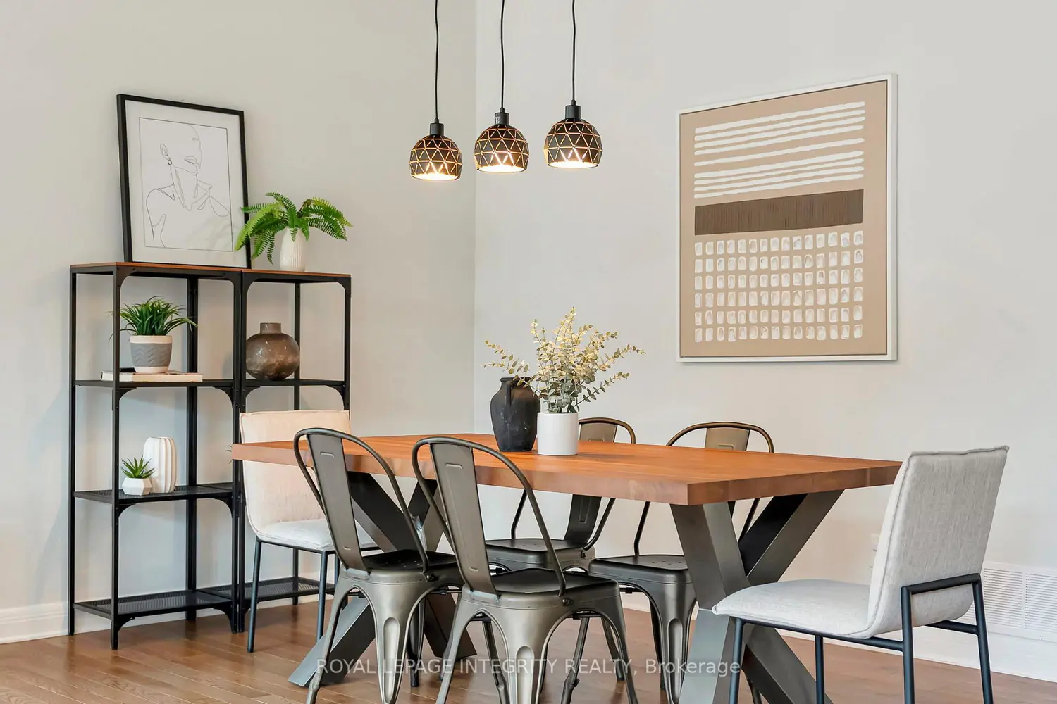 Additional image 5 of 885 Moses Tennisco Street