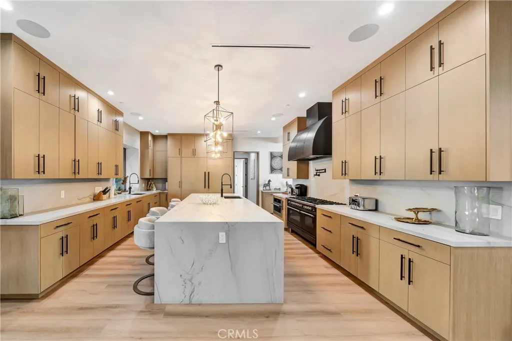 Additional image 26 of 19225 Rosita St, Tarzana, CA 91356