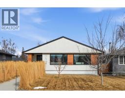 Additional image 2 of 712 48 Avenue SW