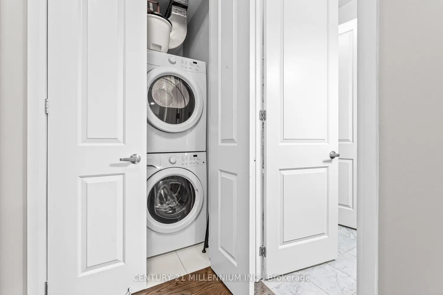 Additional image 3 of 15277 Yonge Street 419