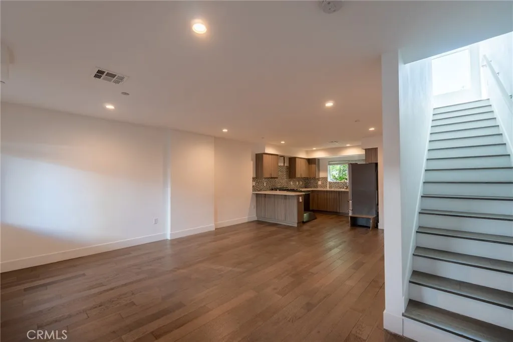 Additional image 4 of 6810 Simpson Ave Unit 2, North Hollywood, CA 91605