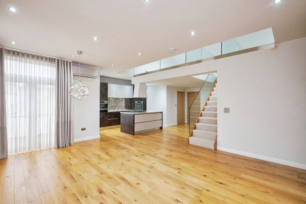 Additional image 6 of 2 bed flat for saleCaroline Street, Birmingham B3