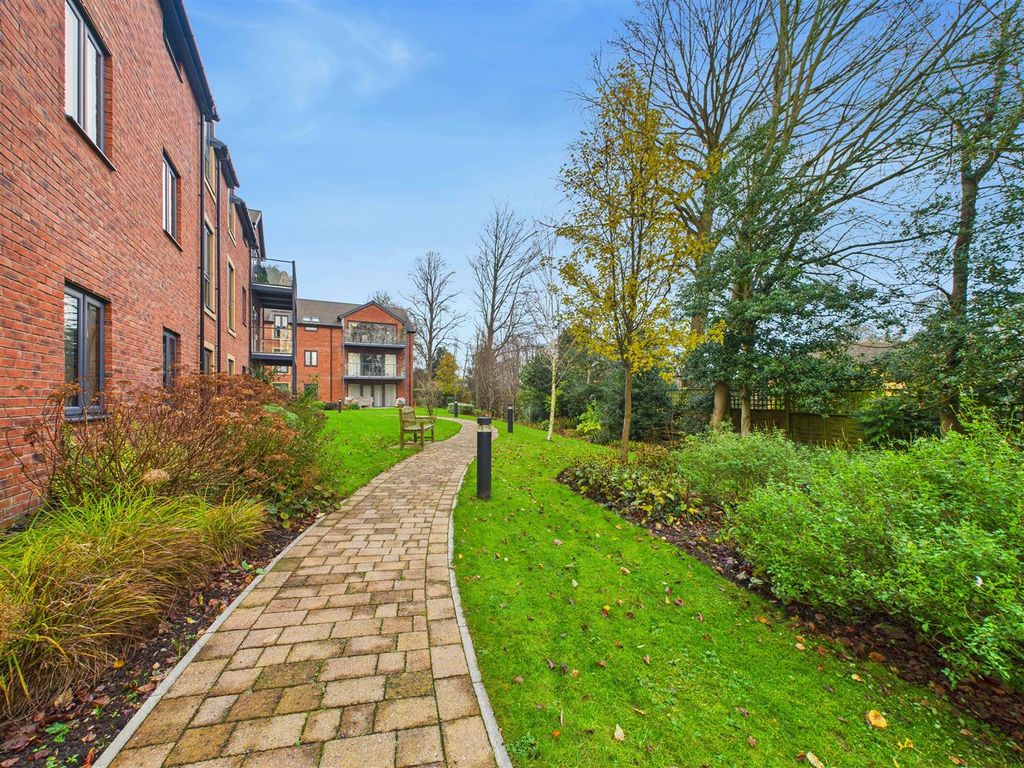 Additional image 15 of 2 bed flat for saleStapleton Court, Waller Grove, Swanland HU14