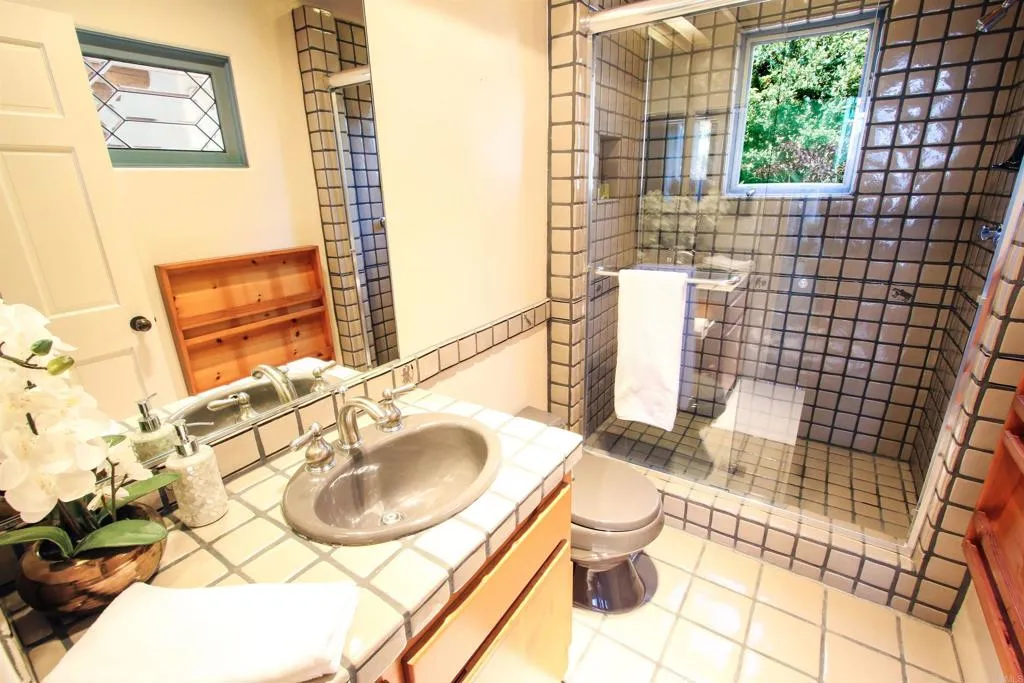 Additional image 114 of 2027 Glasgow Avenue, Cardiff By The Sea, CA 92007