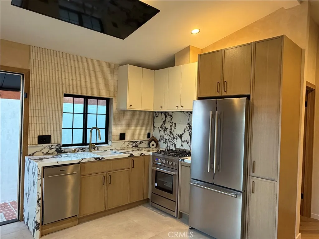 Additional image 6 of 6632 Fulton Avenue, Valley Glen, CA 91401