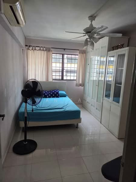 216 Bukit Batok Street 21