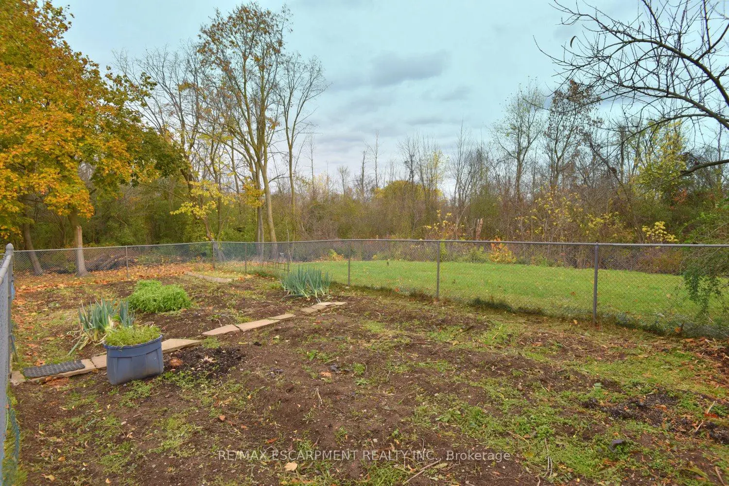 Additional image 16 of 564 Evans Road