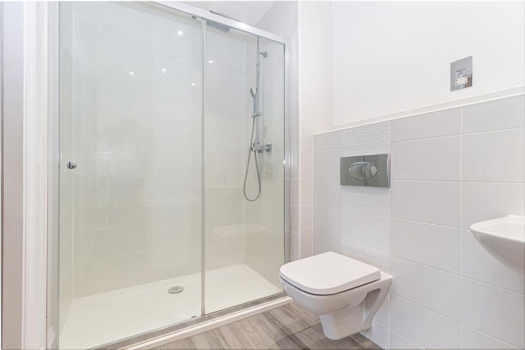 Additional image 26 of 3 bed flat for saleHolywell Road, Malvern WR14