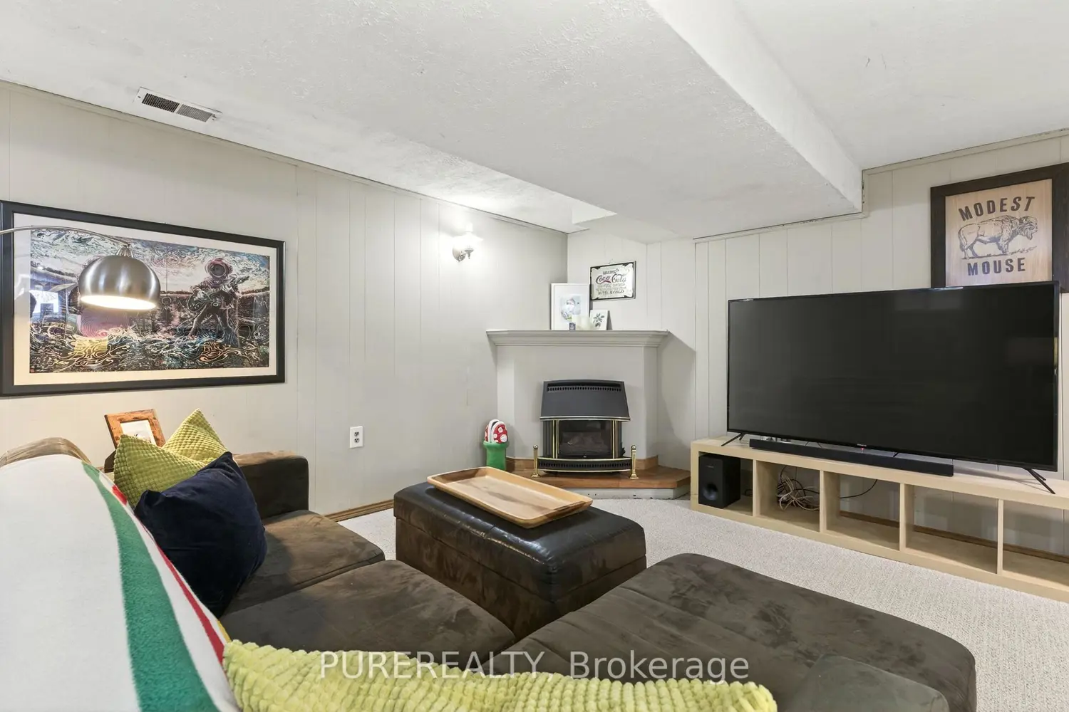 Additional image 13 of 2067 Maplewood Drive