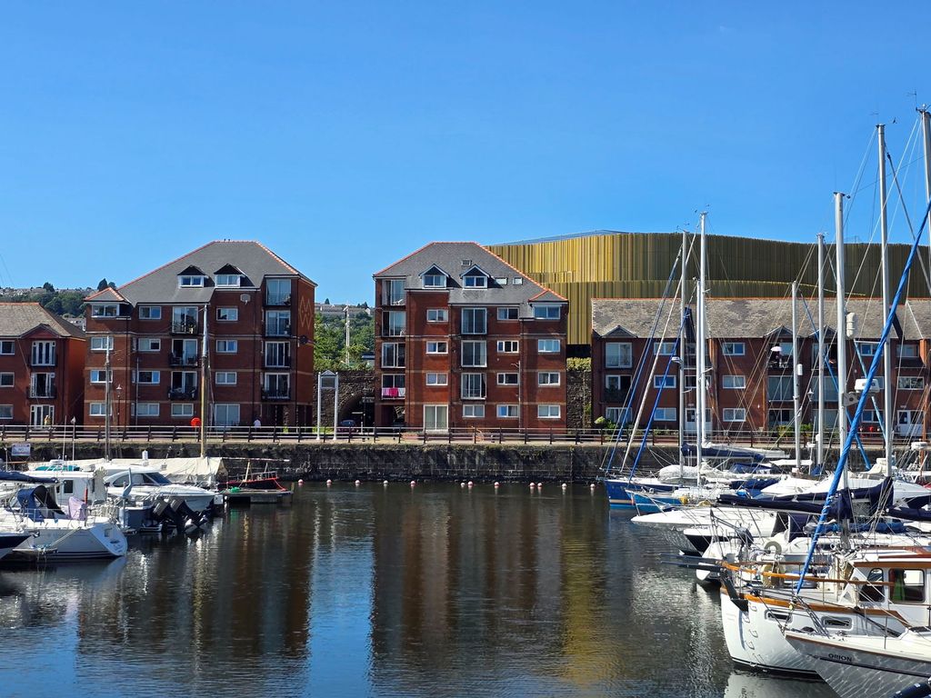 4 bed maisonette for salePenryce Court, Victoria Quay, Maritime Quarter, Swansea SA1