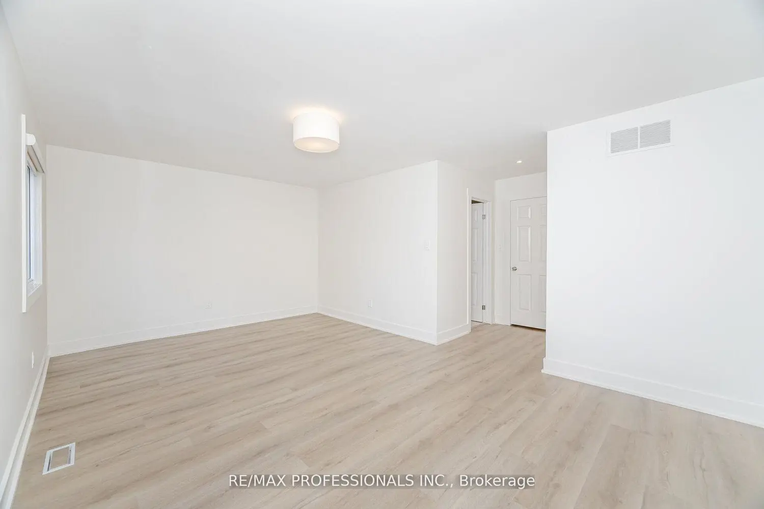 3115 New Street 7 photo 5