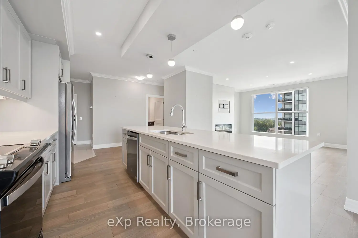 Additional image 2 of 1880 Gordon Street 805