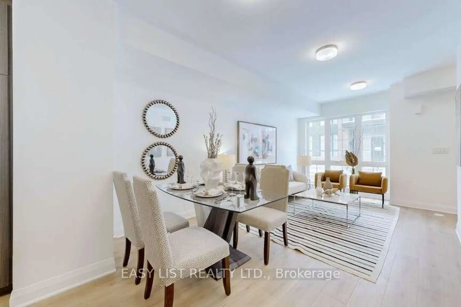 150 Alton Crescent photo 3