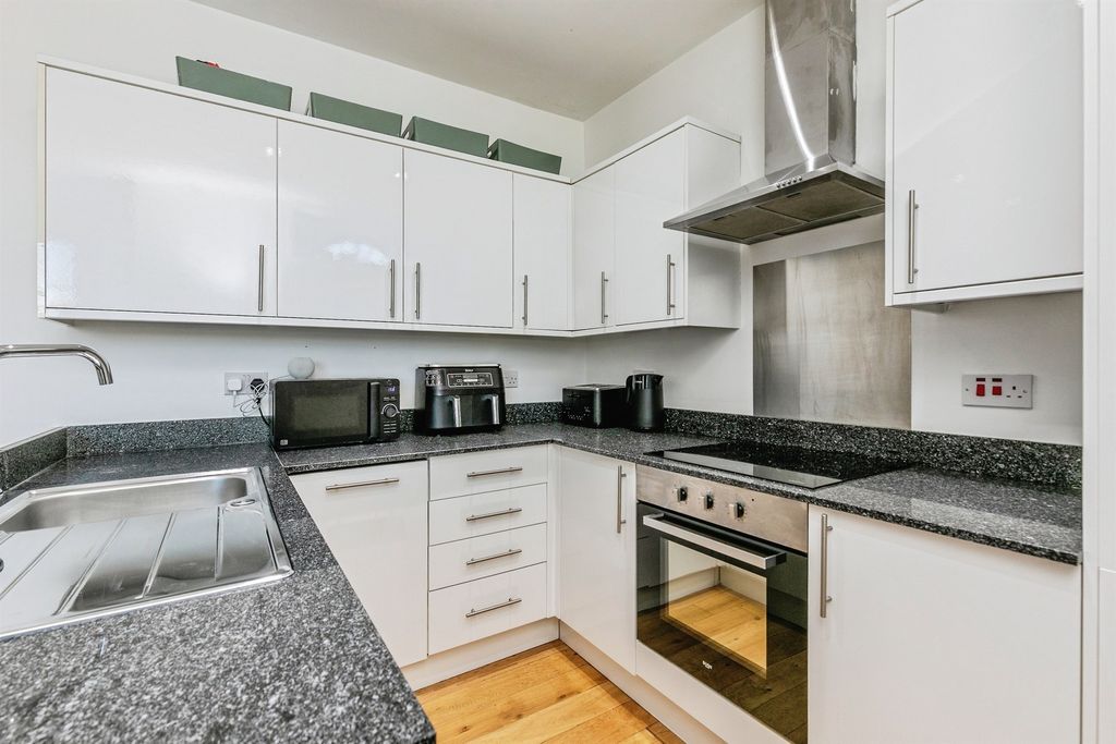 Additional image 5 of 3 bed maisonette for saleEarlstone Crescent, Bristol BS30