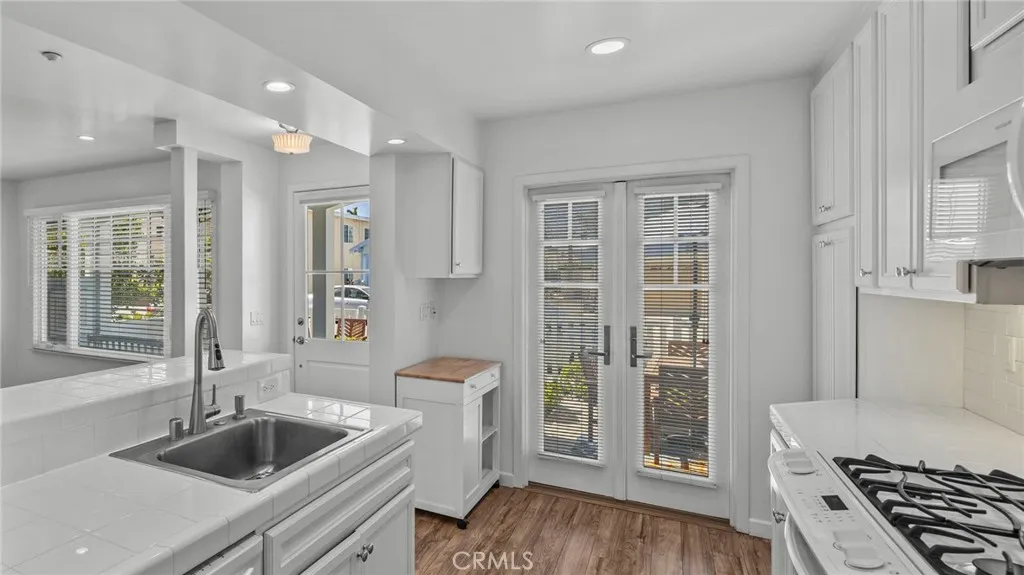 Additional image 8 of 114 Roycroft Ave Unit A, Long Beach, CA 90803