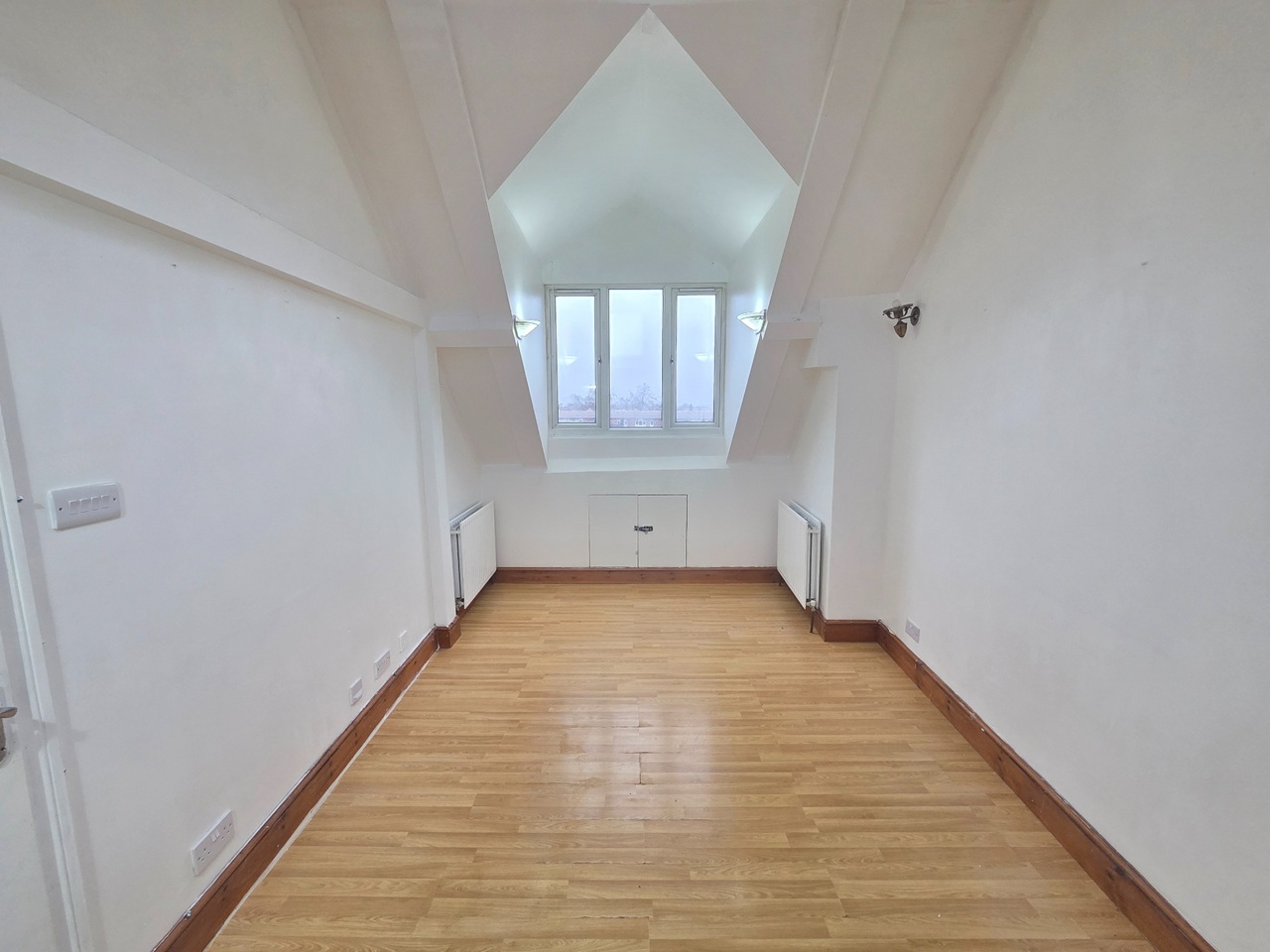 Additional image 11 of 2 Bed Flat, Stockwell Road, SW9, N1 7GU