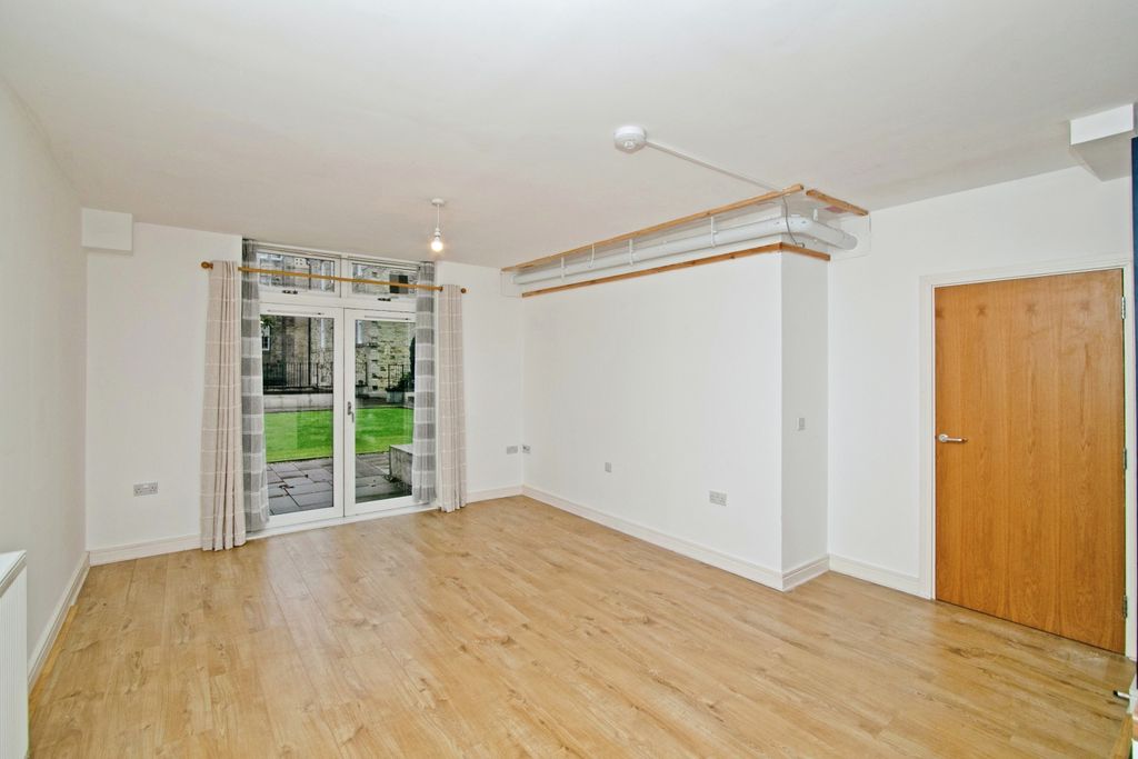 Additional image 8 of 2 bed flat for saleTresawya Drive, Truro, Cornwall TR1