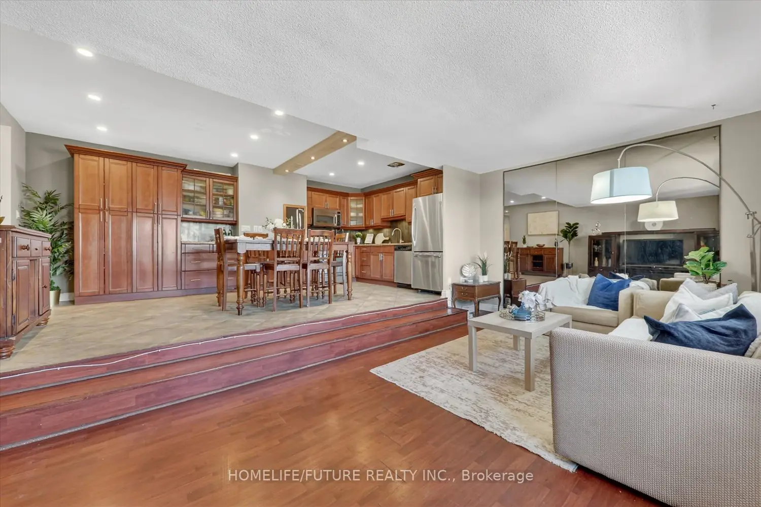 Additional image 8 of 15 Elizabeth Street 704