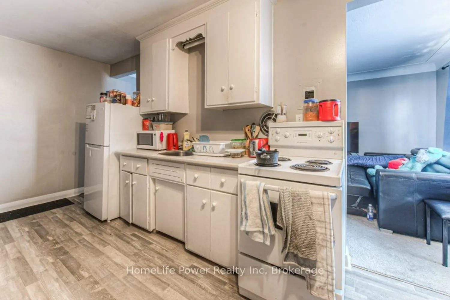 Additional image 18 of 15 Floral Crescent