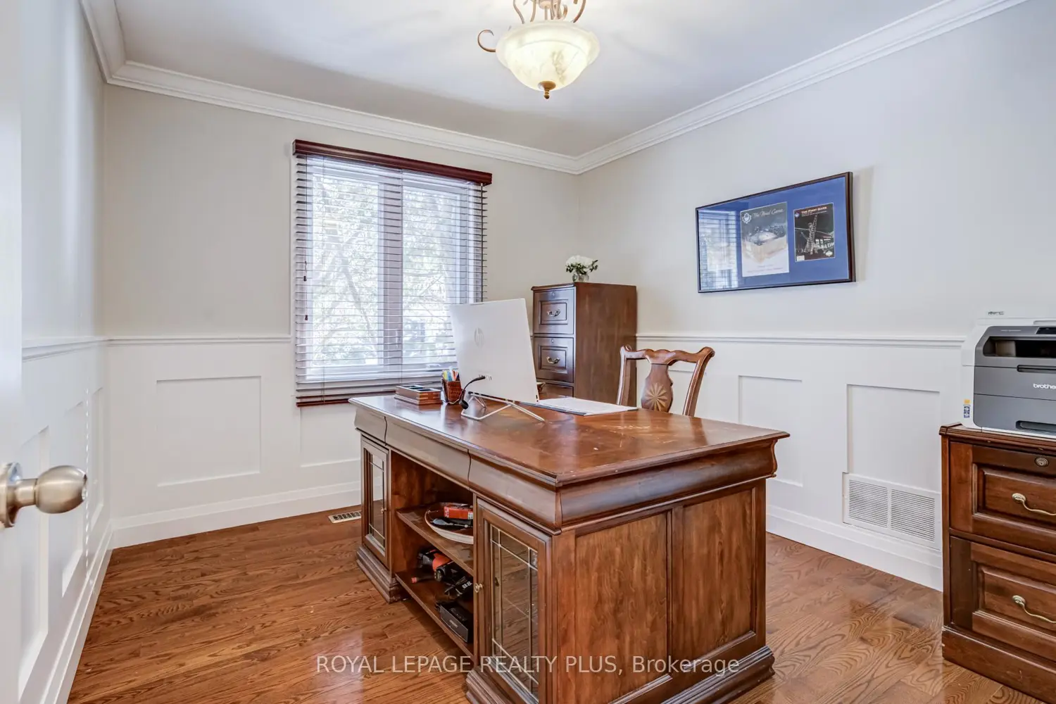 Additional image 6 of 2530 Jarvis Street