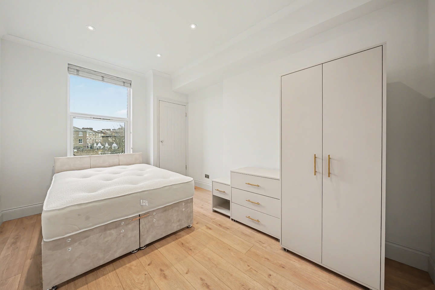 Additional image 4 of 2 Bed Flat, Drayton Park, N5, N1 7GU