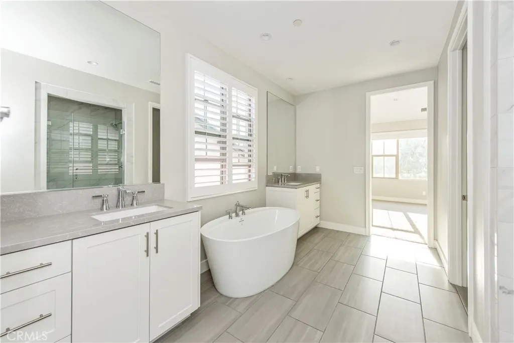 Additional image 43 of 201 Evaroad, Irvine, CA 92602