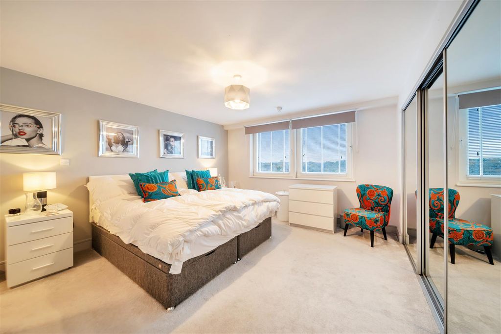 Additional image 10 of 2 bed flat for salePatteson Road, Ipswich IP3