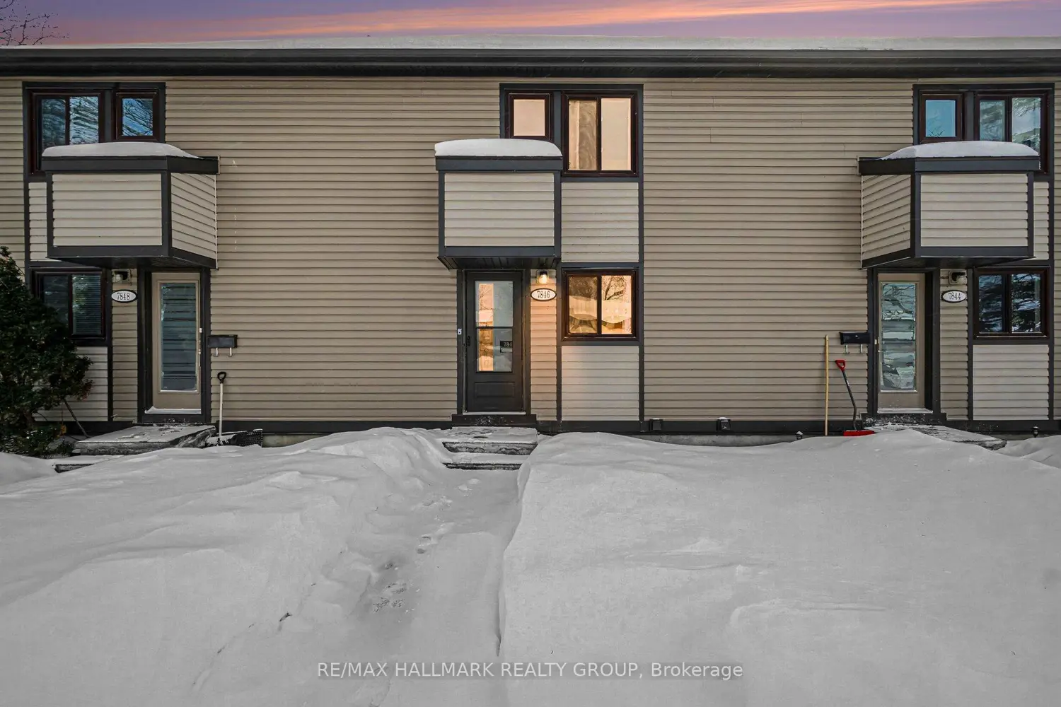 7846 Jeanne D'arc Boulevard 55