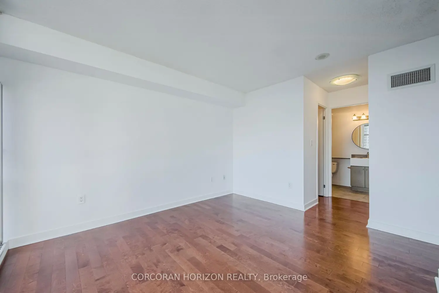 Additional image 8 of 10 Navy Wharf Court 609