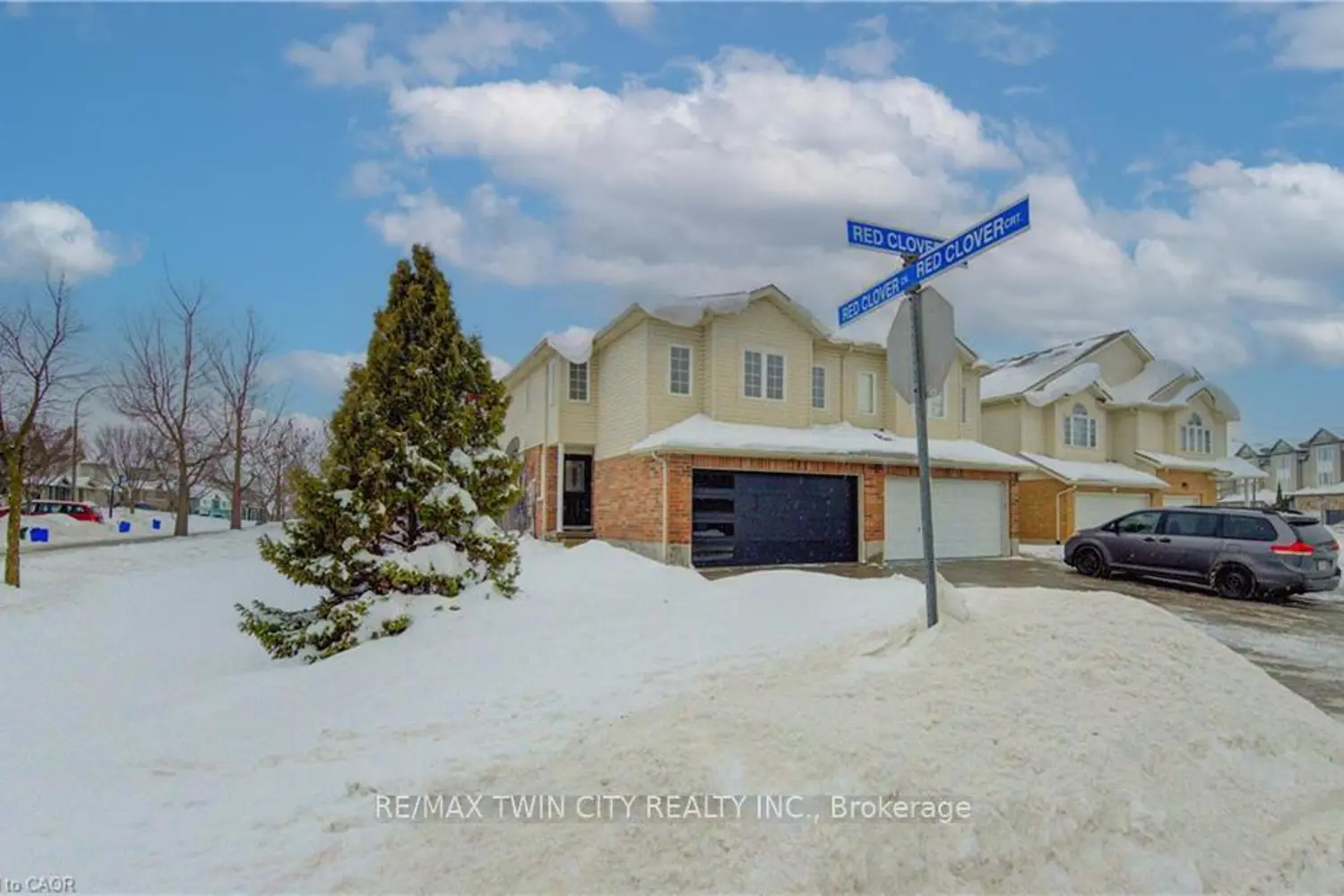 40 Red Clover Street photo 2