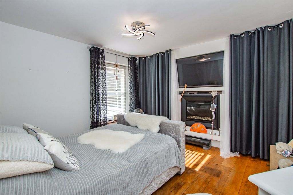 Additional image 17 of 8 bed flat for saleStone Street, Llandovery, Carmarthenshire SA20