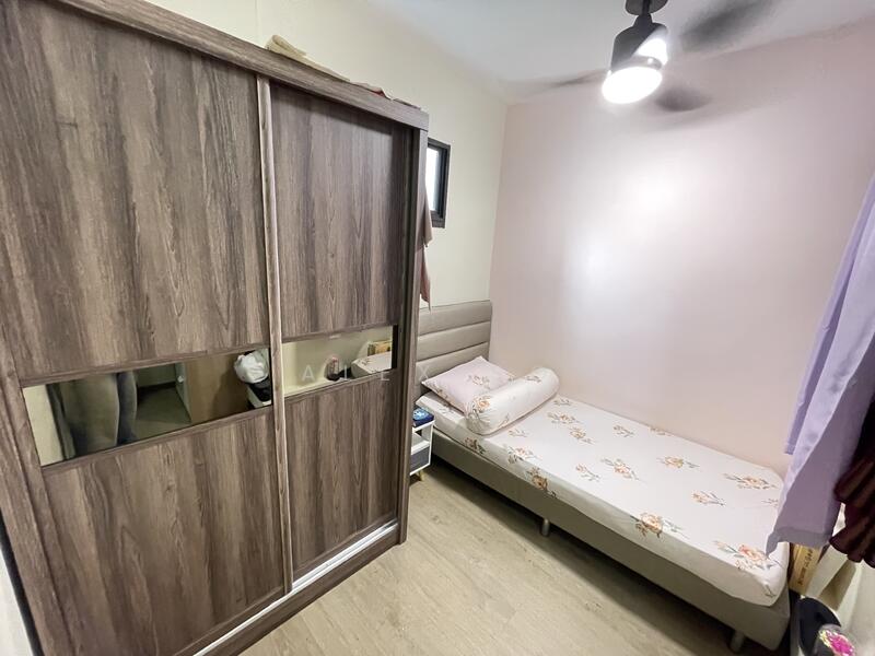 Additional image 14 of 339A Sembawang Close