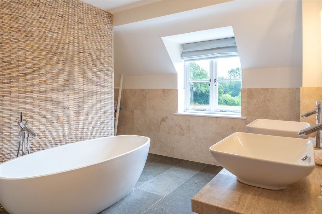 Additional image 12 of 5 bed detached house for saleHyde Lane, Ecchinswell, Newbury, Berkshire RG20