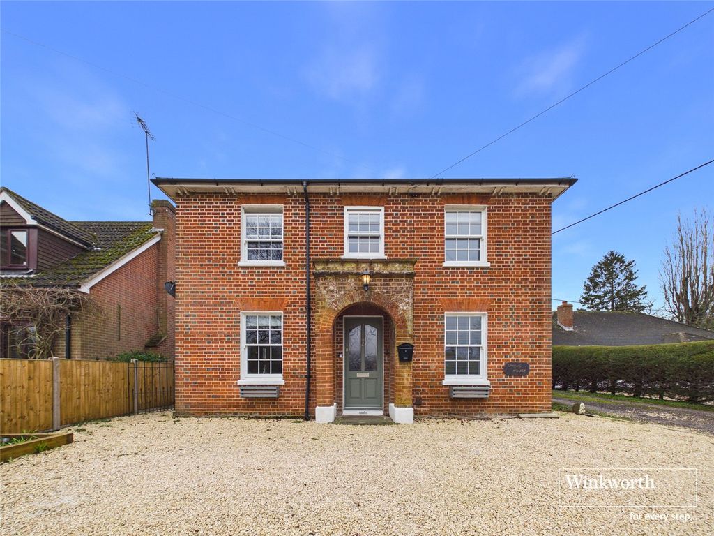 4 bed detached house for saleBasingstoke Road, Riseley RG7