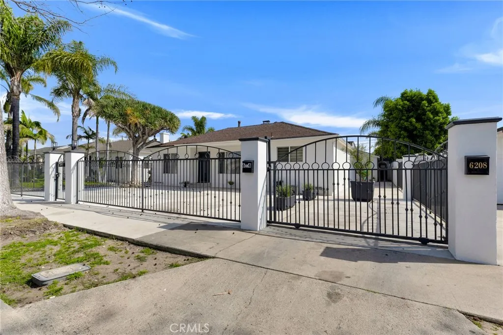 Additional image 2 of 6204 Beeman Avenue, Valley Glen, CA 91606