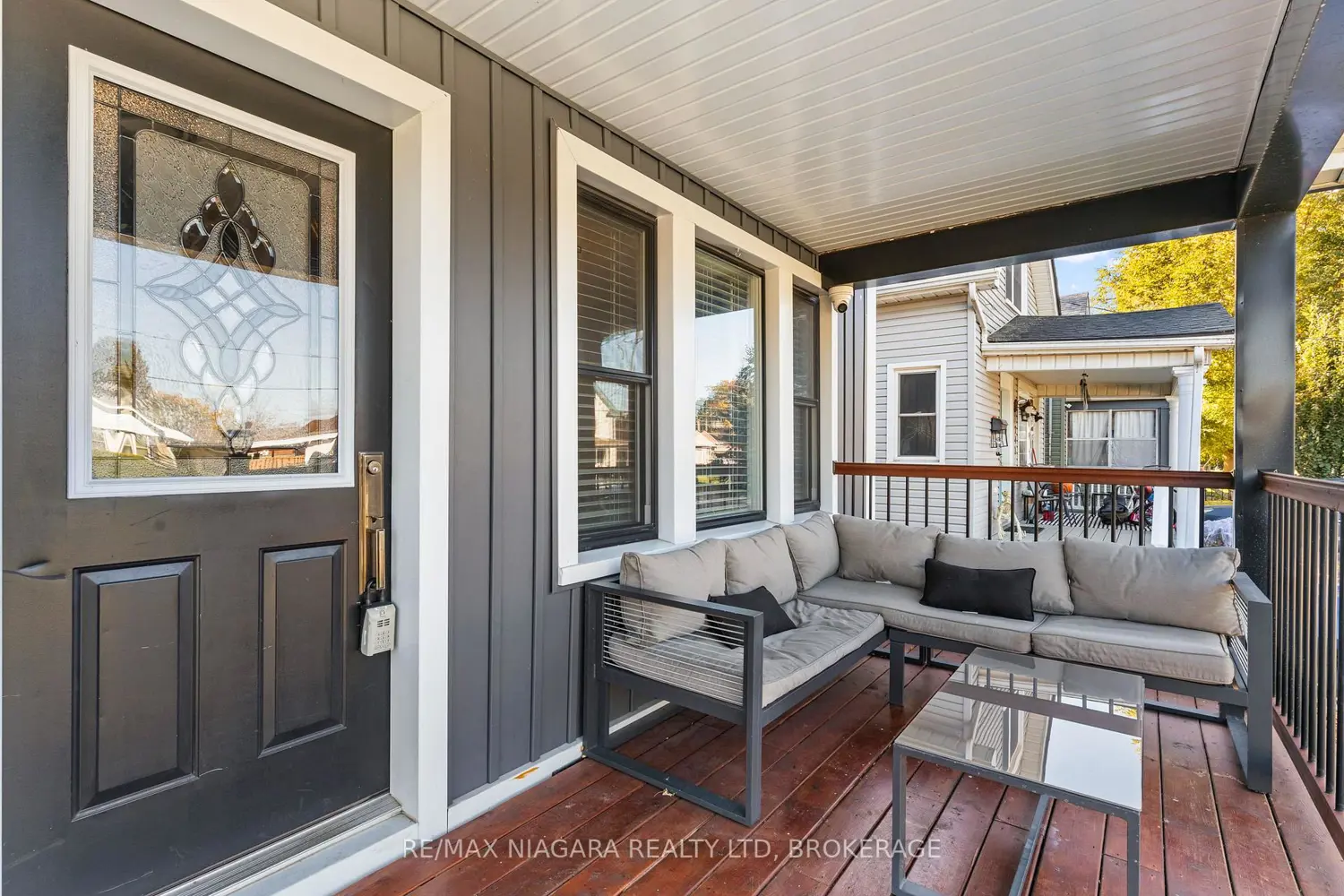239 Bowen Road photo 4