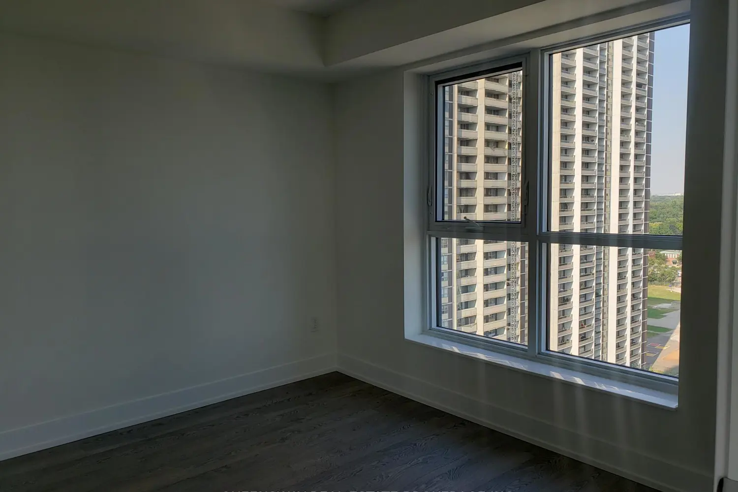 7 Mabelle Avenue 1504