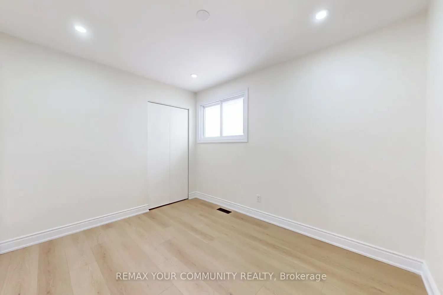 Additional image 10 of 14 Lonsdale Place