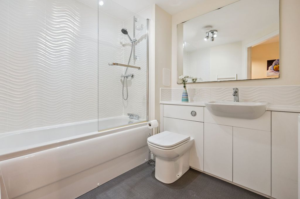 Additional image 11 of 2 bed flat for saleRollock Street, Stirling FK8
