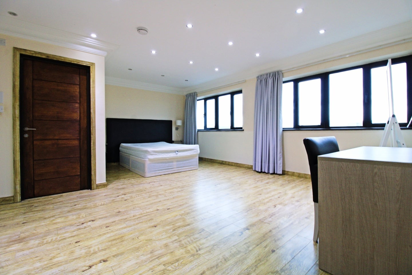 Additional image 7 of 4 Bed Flat, Shiraj Tower, E1, N1 7GU