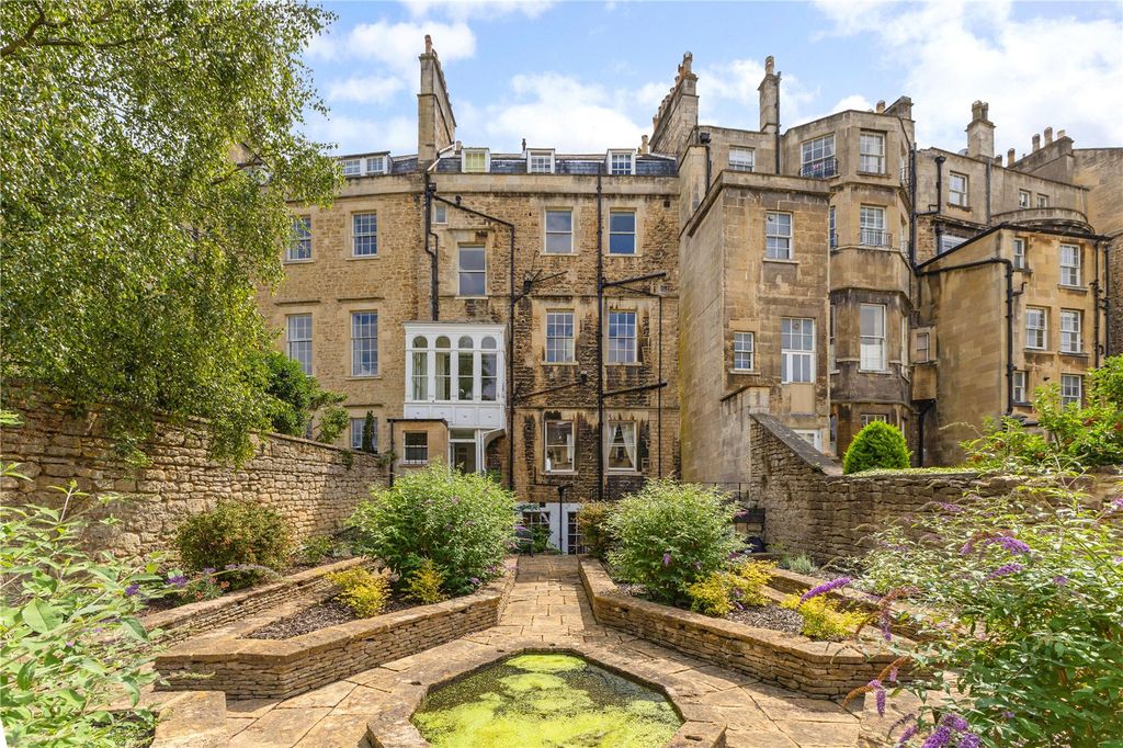 Additional image 13 of 8 bed terraced house for saleRoyal Crescent, Bath, Somerset BA1