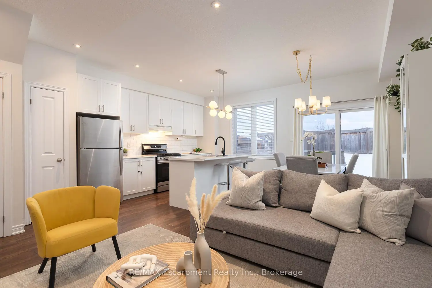 Additional image 6 of 31 Pinot Crescent