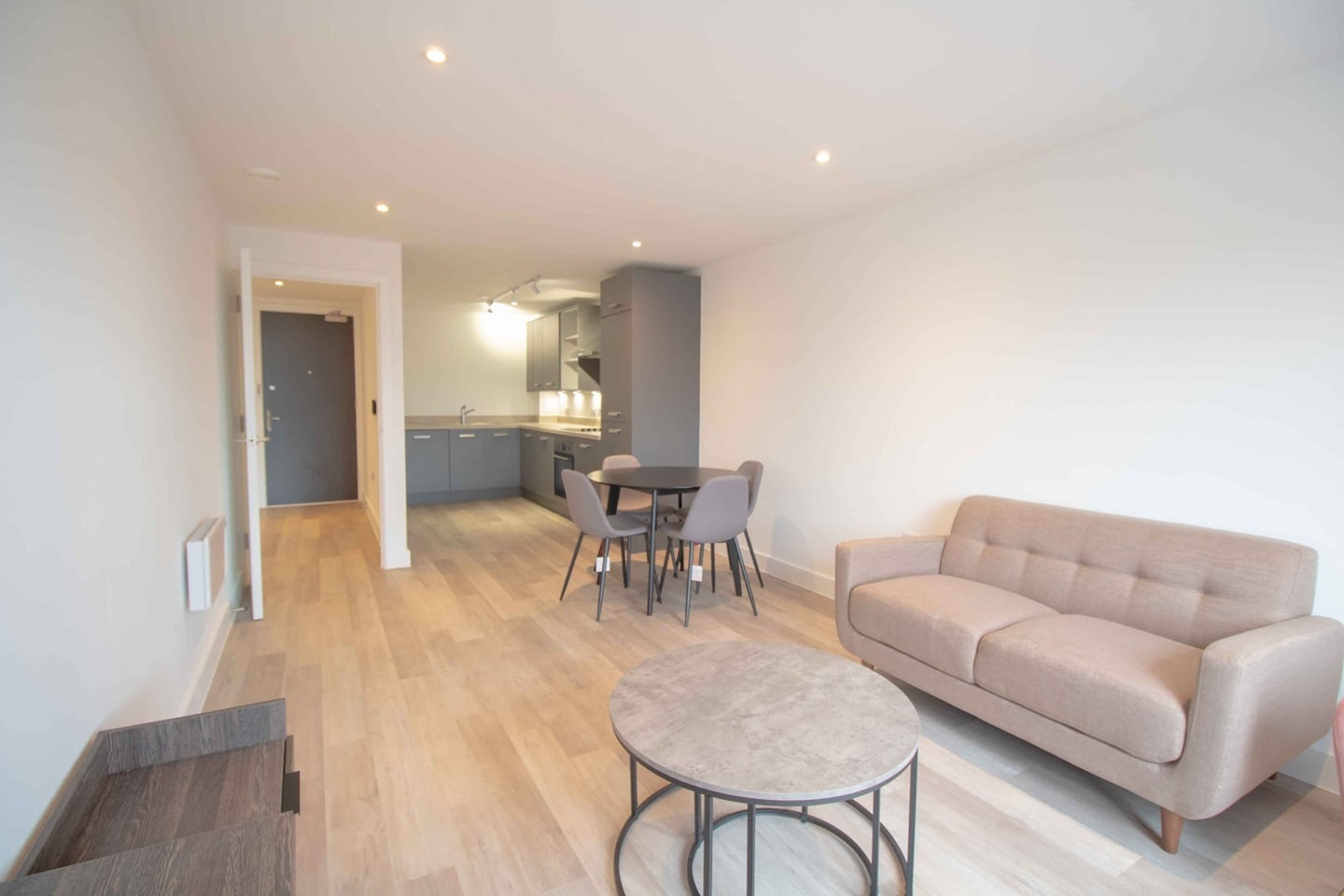 1 Bed Flat, Digbeth Square, B12, B12 0QD